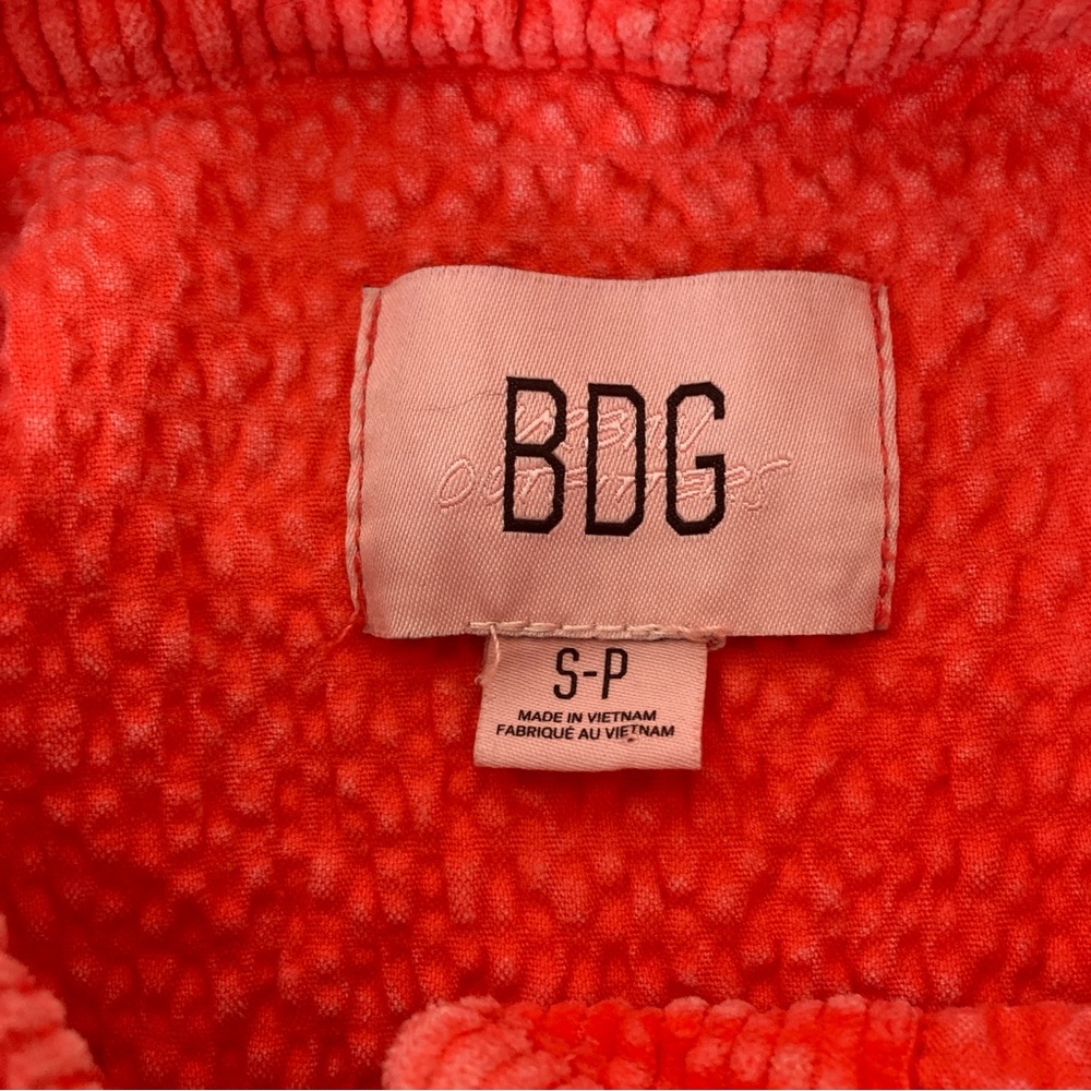 BDG Outfitters Serena Womens Corduroy Faded Shirt Jacket in Coral S-P - Picture 5 of 16